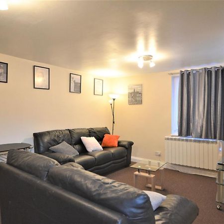 London Zone 2 Lovely 4 Bedroom Apartment - 3 Trowbridge Road Kültér fotó