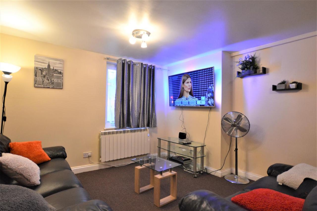 London Zone 2 Lovely 4 Bedroom Apartment - 3 Trowbridge Road Kültér fotó