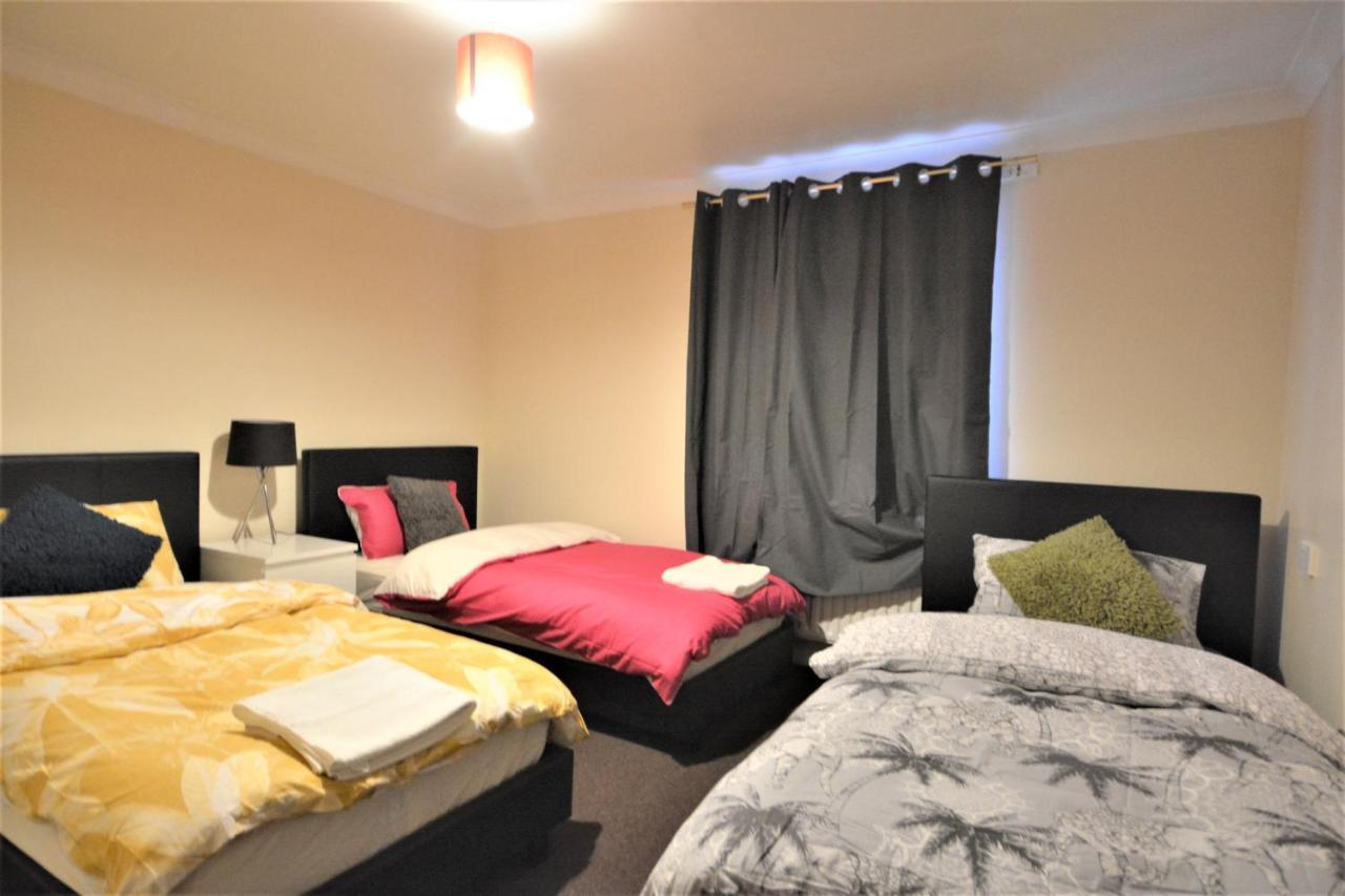London Zone 2 Lovely 4 Bedroom Apartment - 3 Trowbridge Road Kültér fotó