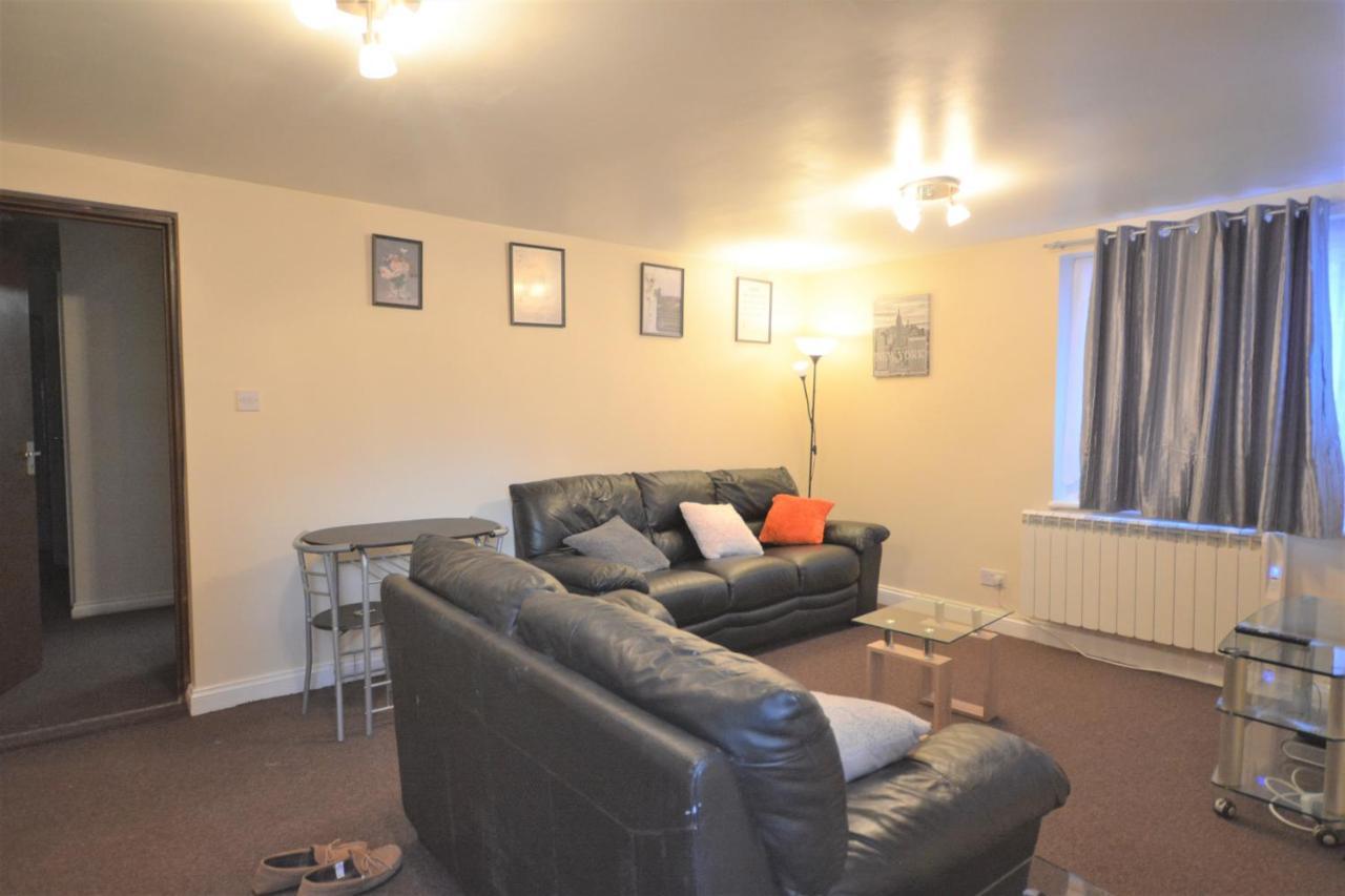 London Zone 2 Lovely 4 Bedroom Apartment - 3 Trowbridge Road Kültér fotó