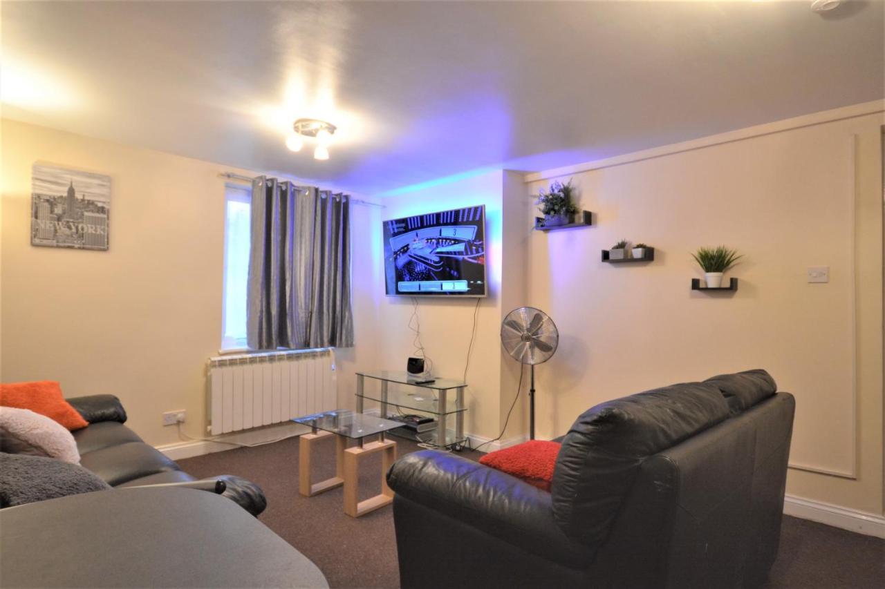 London Zone 2 Lovely 4 Bedroom Apartment - 3 Trowbridge Road Kültér fotó