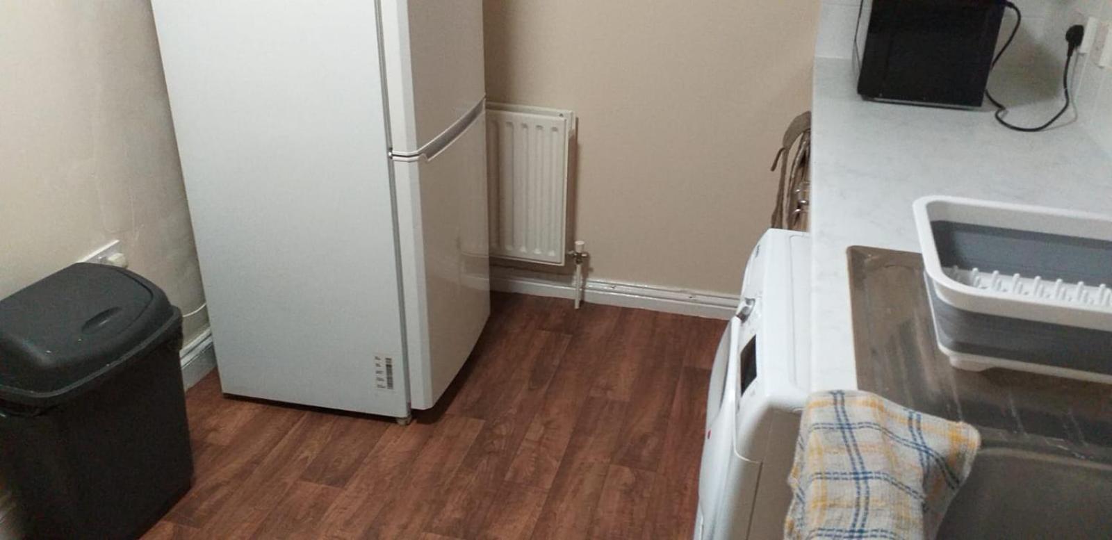 London Zone 2 Lovely 4 Bedroom Apartment - 3 Trowbridge Road Kültér fotó